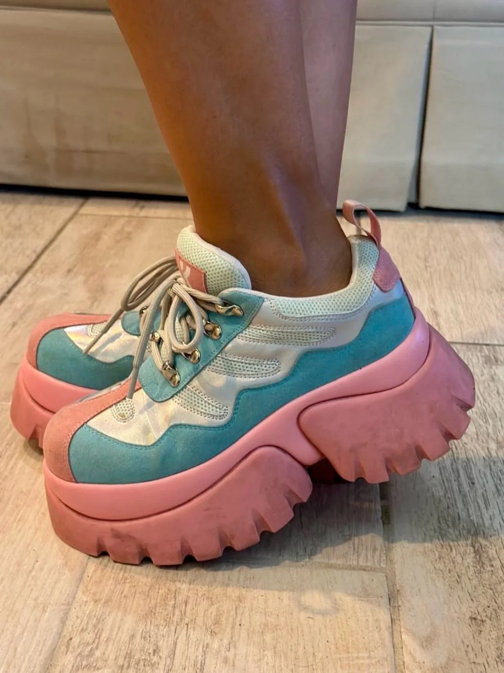 Dolls Kill x KOI Holographic Blue & Pink Platform Sneakers – Women’s Size 8